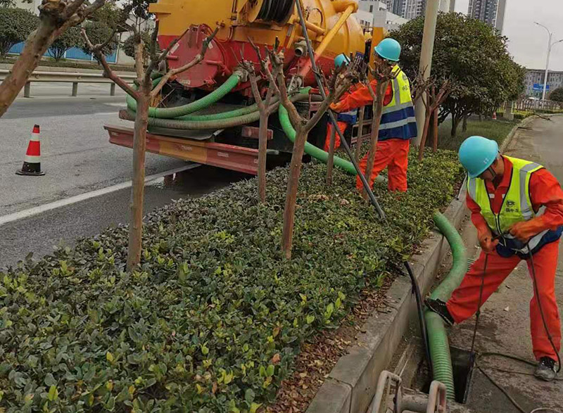 抱罗镇市政管道清淤